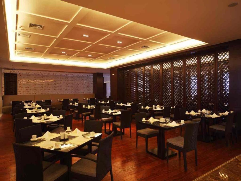 Haiyang Shenglong Jianguo Hotel Hai-yang-hsien Exteriör bild
