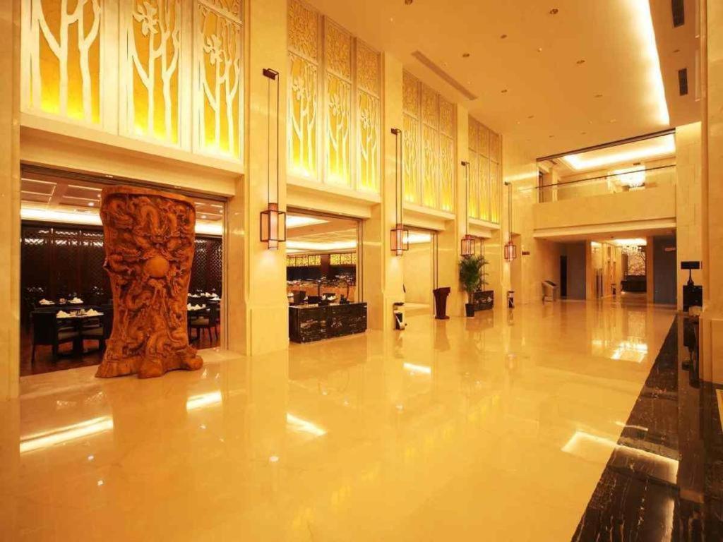 Haiyang Shenglong Jianguo Hotel Hai-yang-hsien Exteriör bild