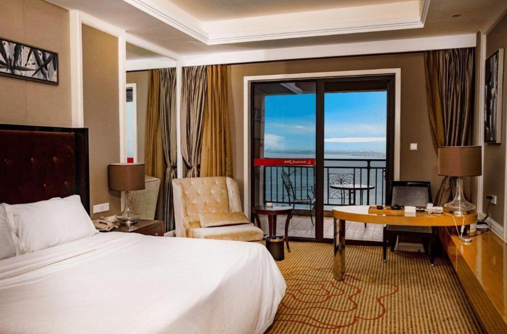 Haiyang Shenglong Jianguo Hotel Hai-yang-hsien Exteriör bild