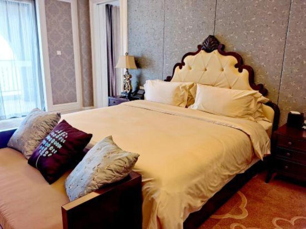 Haiyang Shenglong Jianguo Hotel Hai-yang-hsien Exteriör bild